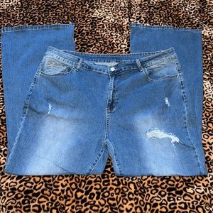 Woman’s Distressed Wide Leg Jeans